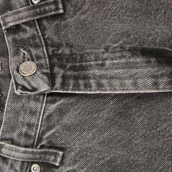 Wrangler, Black Jeans, 32 X 32 in Great Shape, Hardly Worn, 3 Front 2 Bk Pockets - Picture 6 of 10